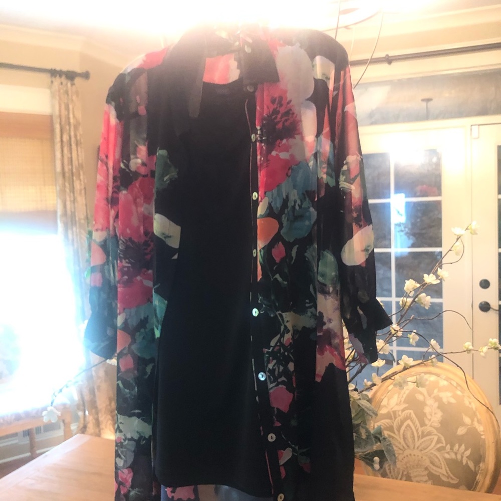 Designer Dennis Basso sheer duster blouse and tank